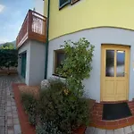 Familien Apartement Im Landhaus Διαμέρισμα *
