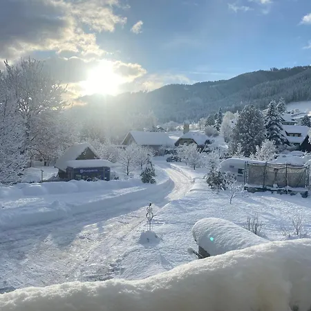 Familien „im Landhaus“ Lejlighed *