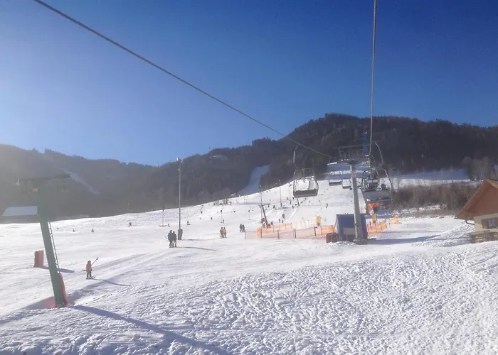 Little Paradises - Familien Im Gaal